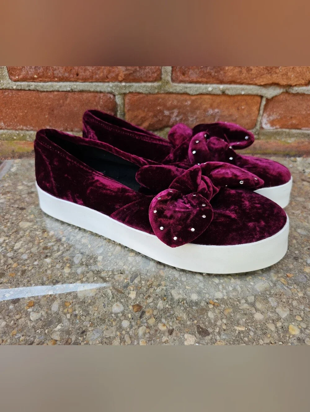 Rebecca Minkoff Women’s Rich Berry Velvet Bow Platform Slip-On Sneakers Size 8M